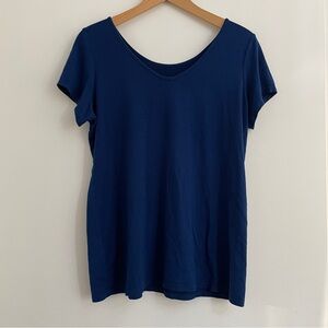 Miik Marianna reversible neckline classic tee